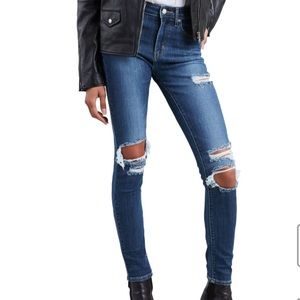 Levi’s 721 high rise distressed skinny jeans